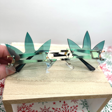Load image into Gallery viewer, Rimless Weed Leaf Sunglasses
