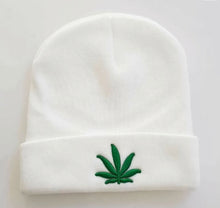 Load image into Gallery viewer, Weed leaf beanie
