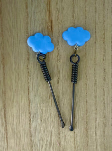 Keychain dab tool with cloud charm