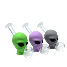 Load image into Gallery viewer, Black Alien Smoking Accessory Set
