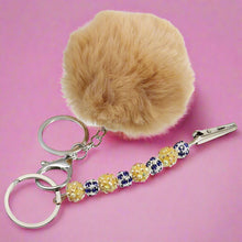 Load image into Gallery viewer, Pom-Pom Keychain Cigarette Holder Clip
