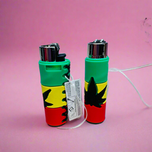 Load image into Gallery viewer, Clipper Lighter with Rasta Case
