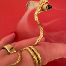 Load image into Gallery viewer, Snake Joint cigarette holder ring
