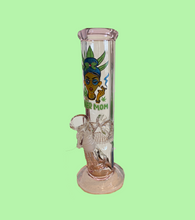 Load image into Gallery viewer, Stoner Mom water pipe
