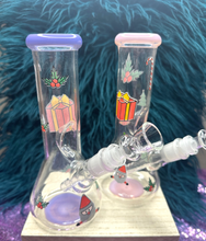 Load image into Gallery viewer, Christmas Beaker Water Pipe
