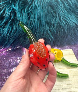 Little strawberry hand pipe